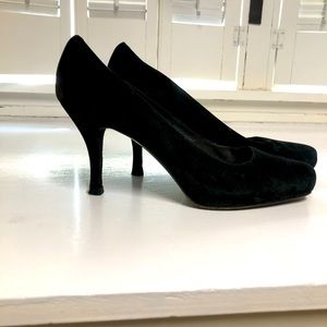 Stuart Weitzman black suede sexy heels pumps size 8